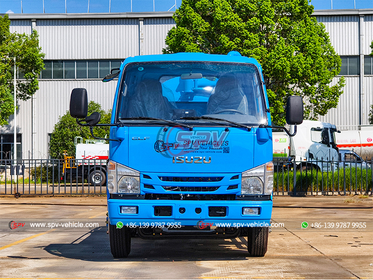 ISUZU 4,000 Litres Sewer Cleaning and Disposal Truck - Front Side